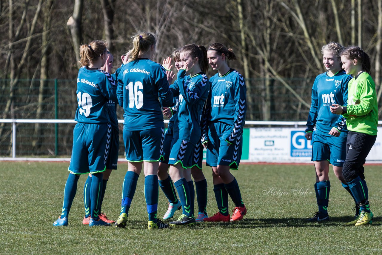 Bild 385 - B-Juniorinnen VfL Oldesloe - Krummesser SV _ Ergebnis: 4:0